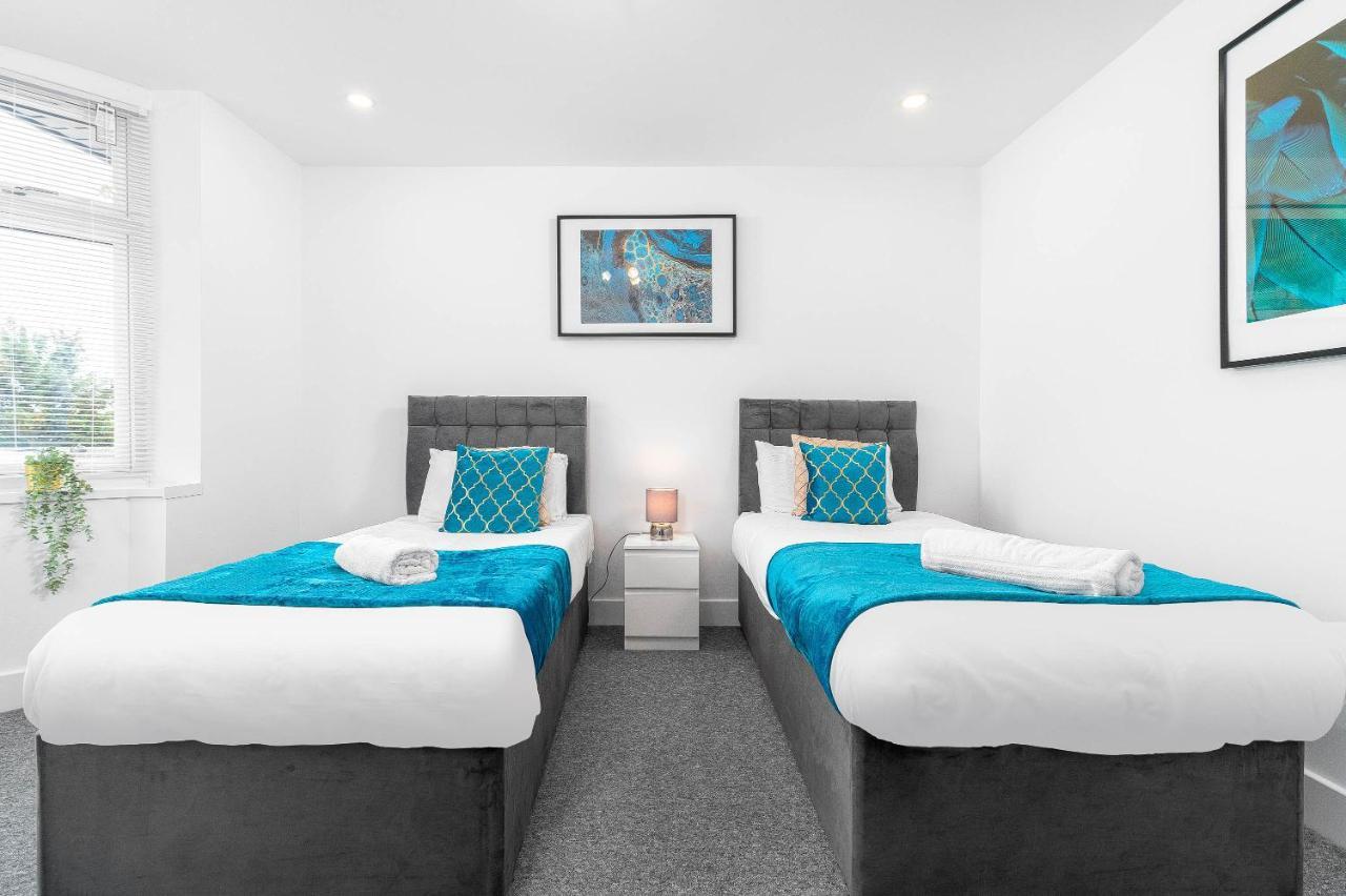 5 Bedroom House - 10 Guests - Multiple Off Street Parking - Garden - Smart Tv - Wifi - Contractors - Families - Groups Birmingham Exteriör bild