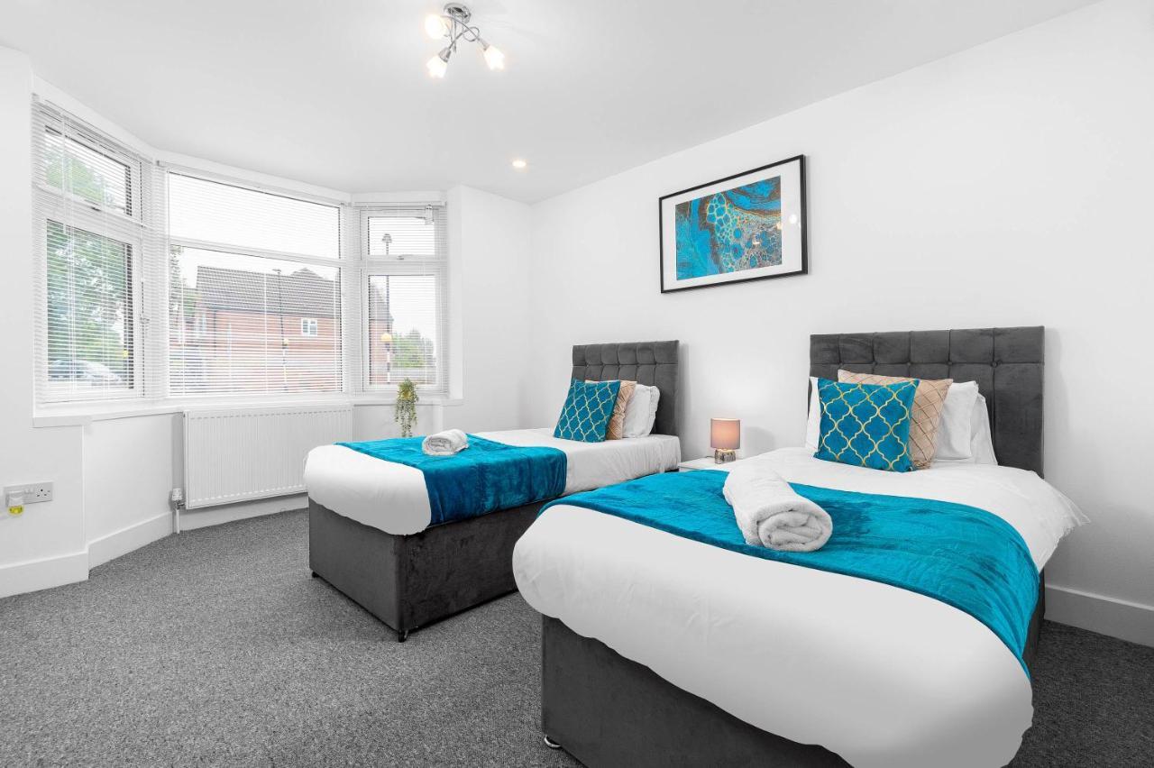 5 Bedroom House - 10 Guests - Multiple Off Street Parking - Garden - Smart Tv - Wifi - Contractors - Families - Groups Birmingham Exteriör bild