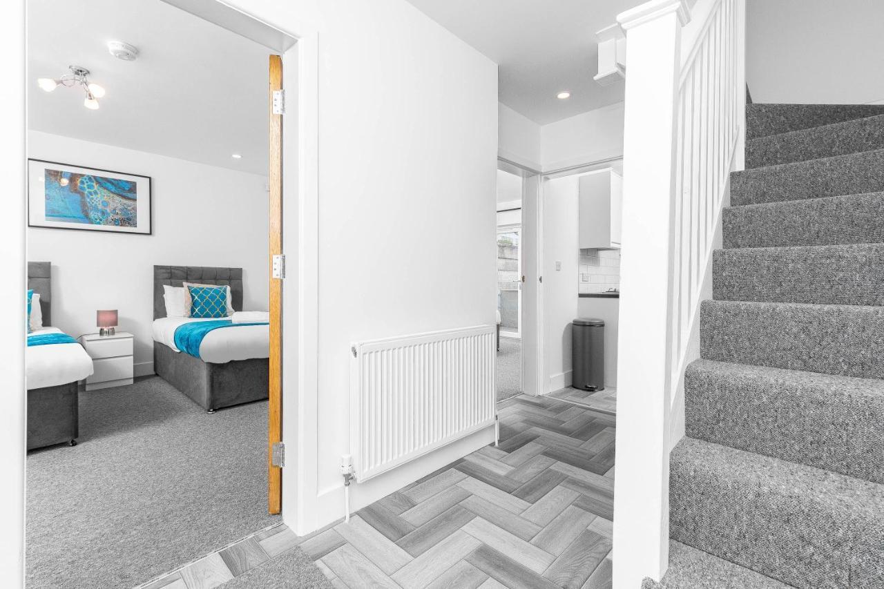 5 Bedroom House - 10 Guests - Multiple Off Street Parking - Garden - Smart Tv - Wifi - Contractors - Families - Groups Birmingham Exteriör bild